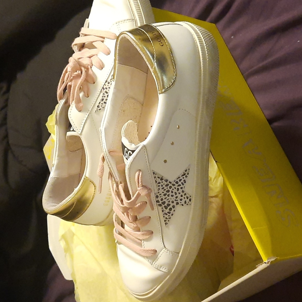 Shoes - Picture 2 of 4
